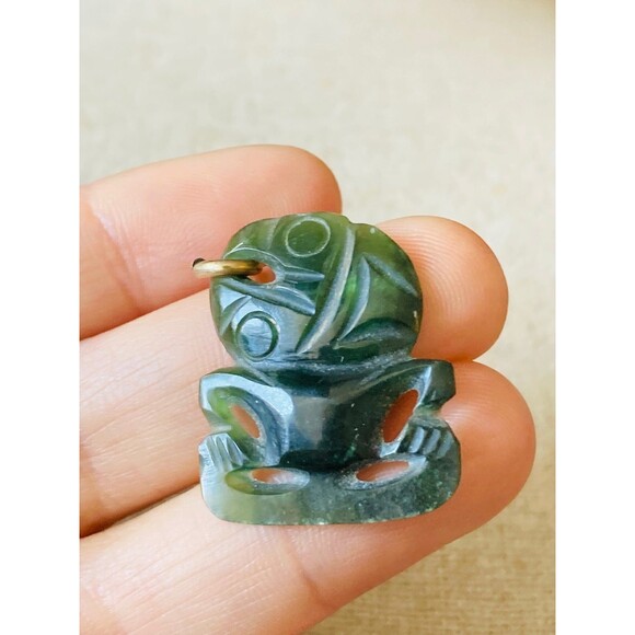 Vintage New Zealand Maori Hei Tiki jade charm pendant